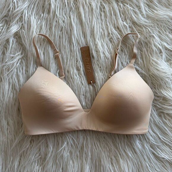 Skims Wireless Form T-shirt Bra Sand Size 34C - Picture 2 of 6